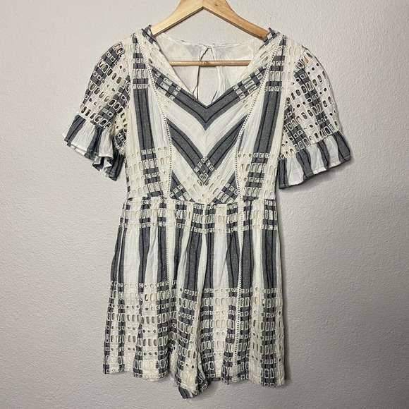 Anthropologie ett:twa Striped Eyelet Ruffle Romper Playsuit - Picture 4 of 8
